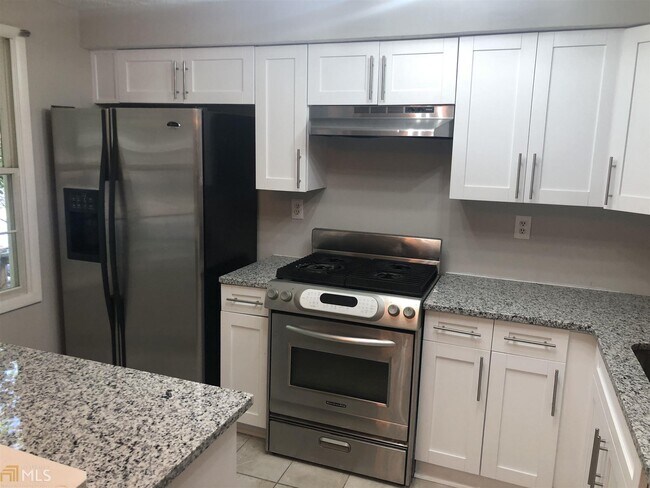 Foto del edificio - 845 Regal Path Ln