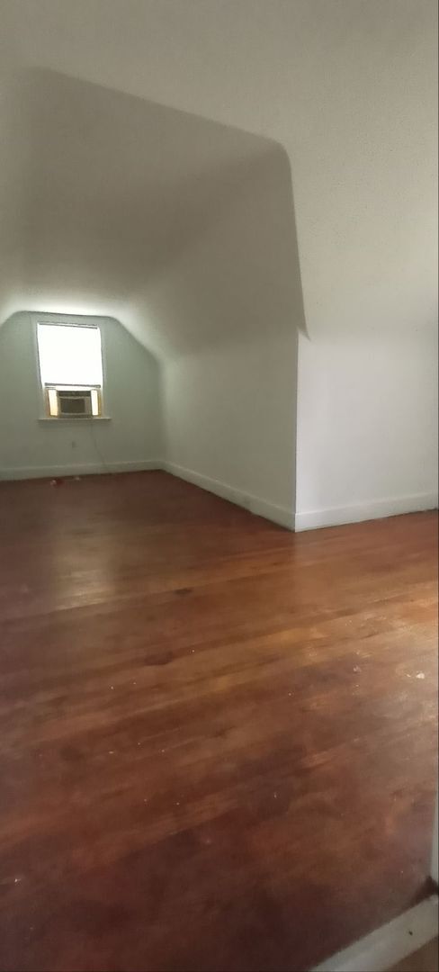 Building Photo - 909 Lusk St