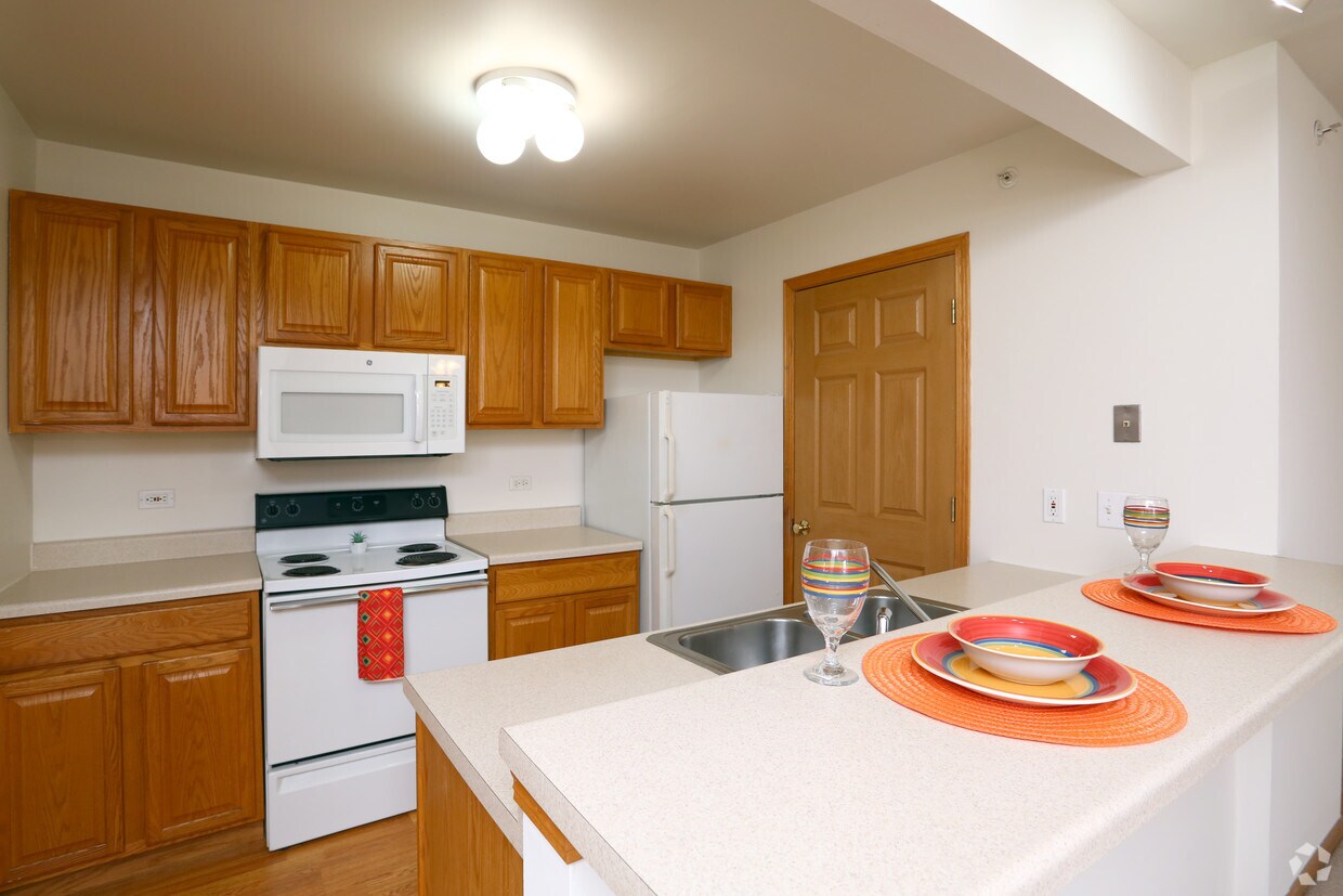 Prairie View Apartments in Woodstock, IL