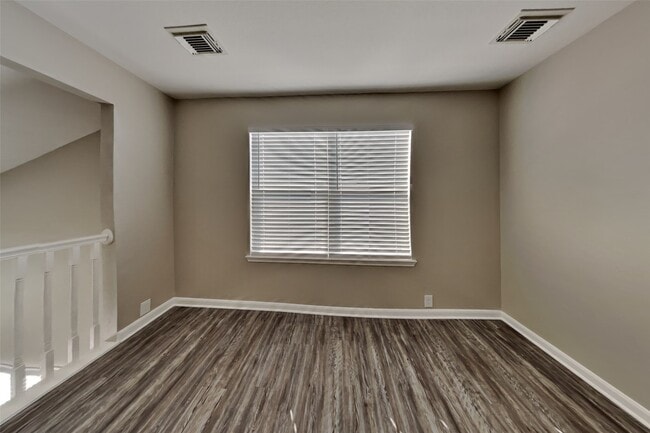 Building Photo - 2714 Woodspring Forest Dr
