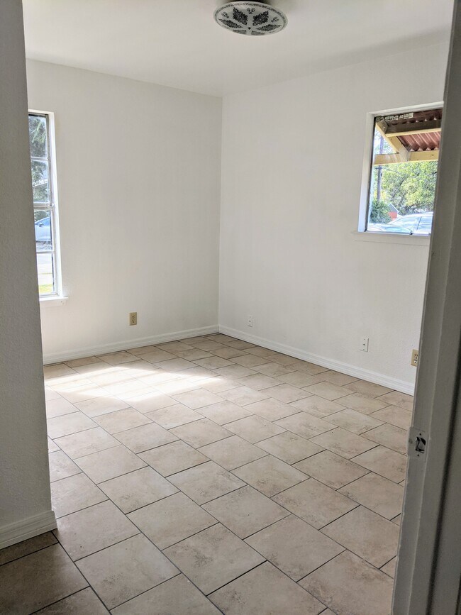 Bedroom - 223 Baldwin Blvd