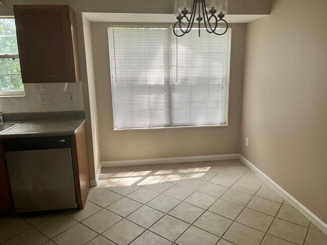 Foto del edificio - 3BR/ 2.5BA home off Cedar Bluff