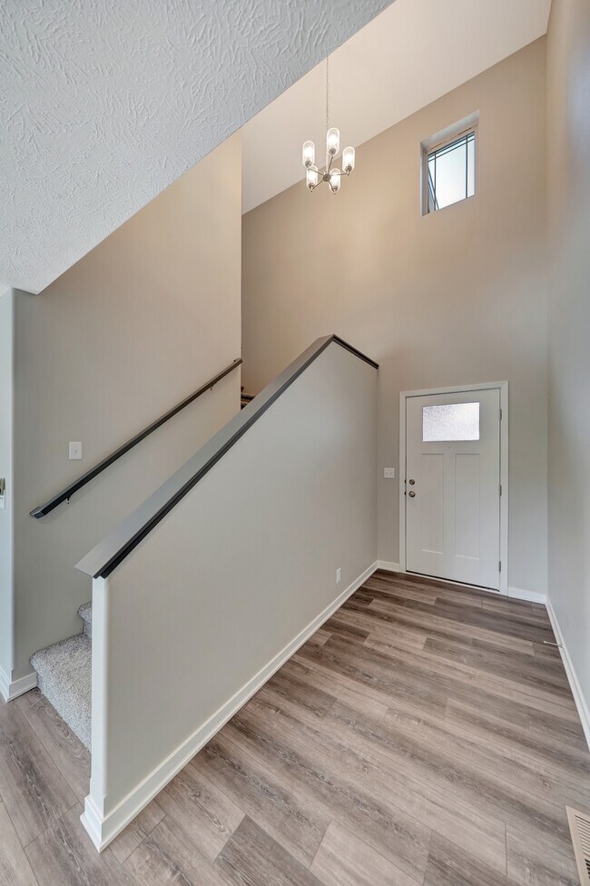 Foto del edificio - 8221 Colby Pl
