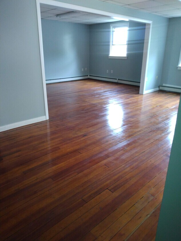 living room/dining room - 23 Narragansett Ave
