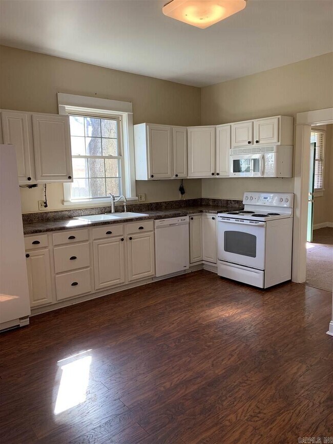 Foto del edificio - 303 Rosetta St