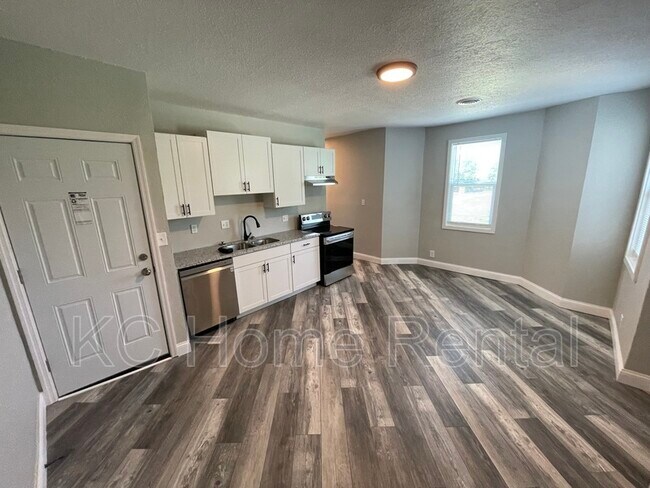 Foto del edificio - 3400 E 14th St