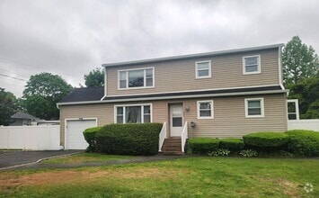 Building Photo - 296 Old Farmingdale Rd