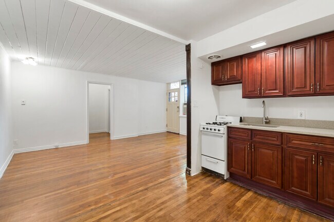 Foto del edificio - 2216 79th St