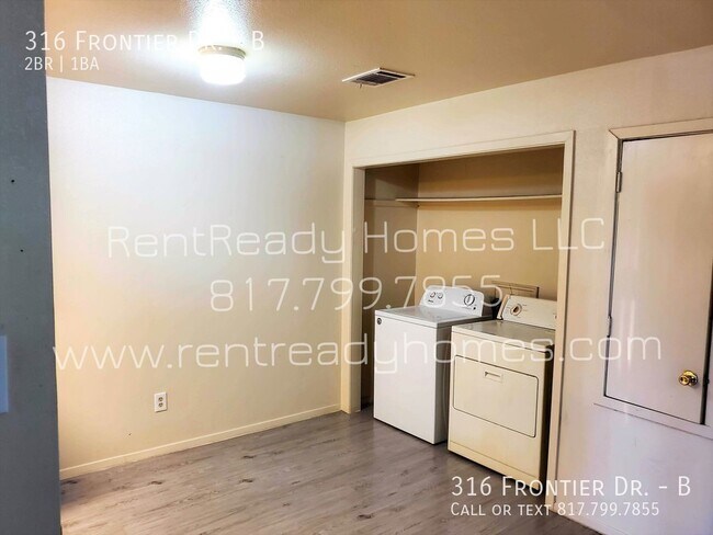 Building Photo - 316 Frontier Dr