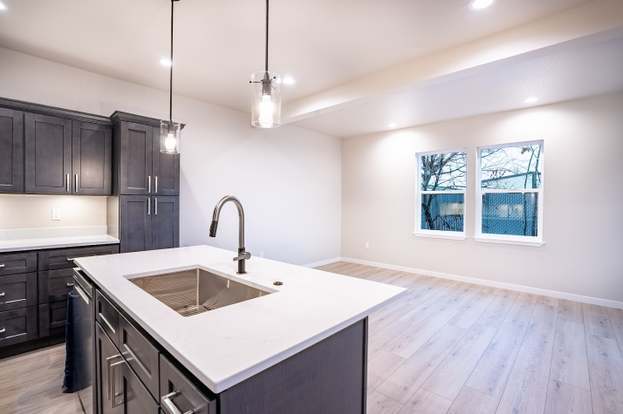 Foto principal - 8154 W Boekel Rd