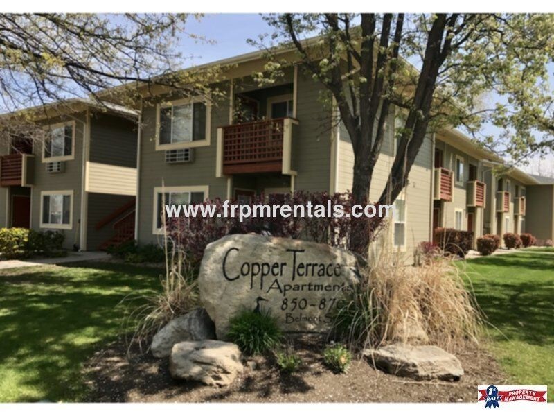 Foto principal - 870 Belmont St
