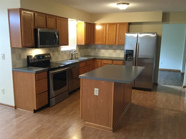 Foto del edificio - 324 Pecan Court