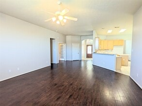 Building Photo - 2410 Ligustrum Flower Dr