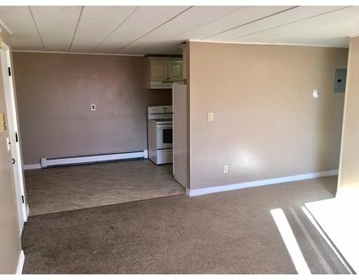 Building Photo - 18 Nelson Dr