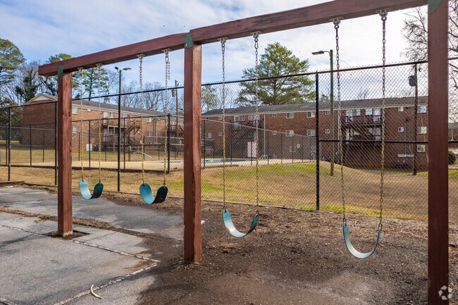 Building Photo - Cascades on the River