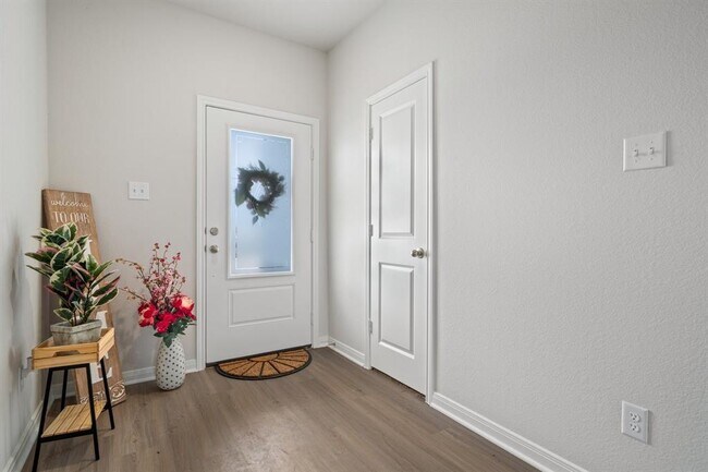 Building Photo - 6506 Summer Pass Dr