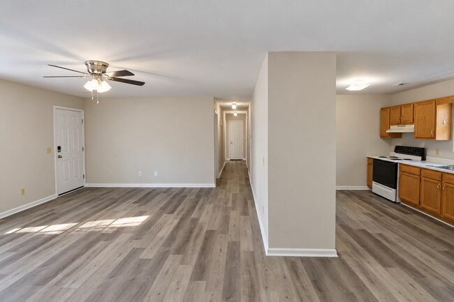 Building Photo - 424 Blake Cir