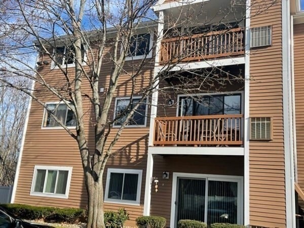 Building Photo - 50 Steeplechase Ct