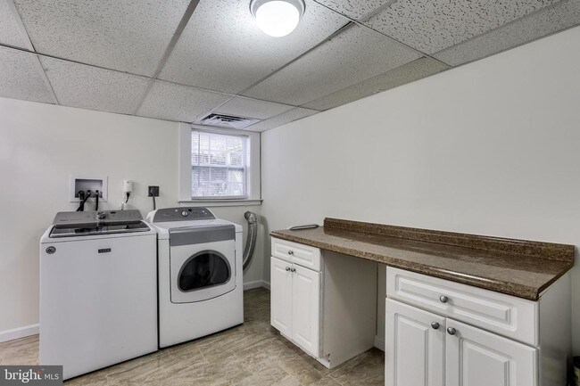 Foto del edificio - 8483 Frederick Rd