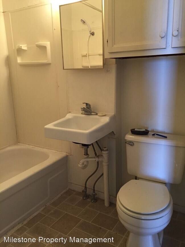 Building Photo - 2 br, 1 bath House - 1415 Fort