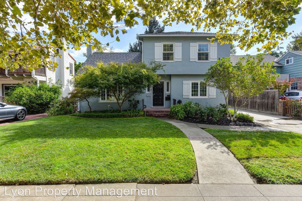 Primary Photo - 3 br, 2 bath House - 3681 E. Curtis Drive