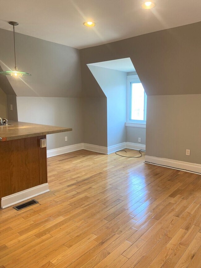 Foto del edificio - 5552 Avondale Pl