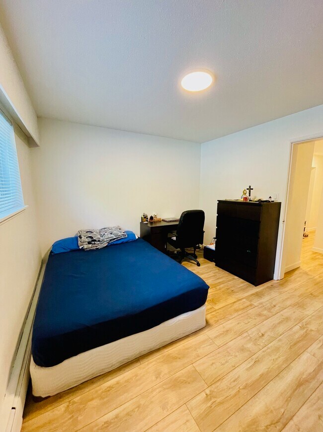 Photo du bâtiment - 1480-1480 Boundary Crescent