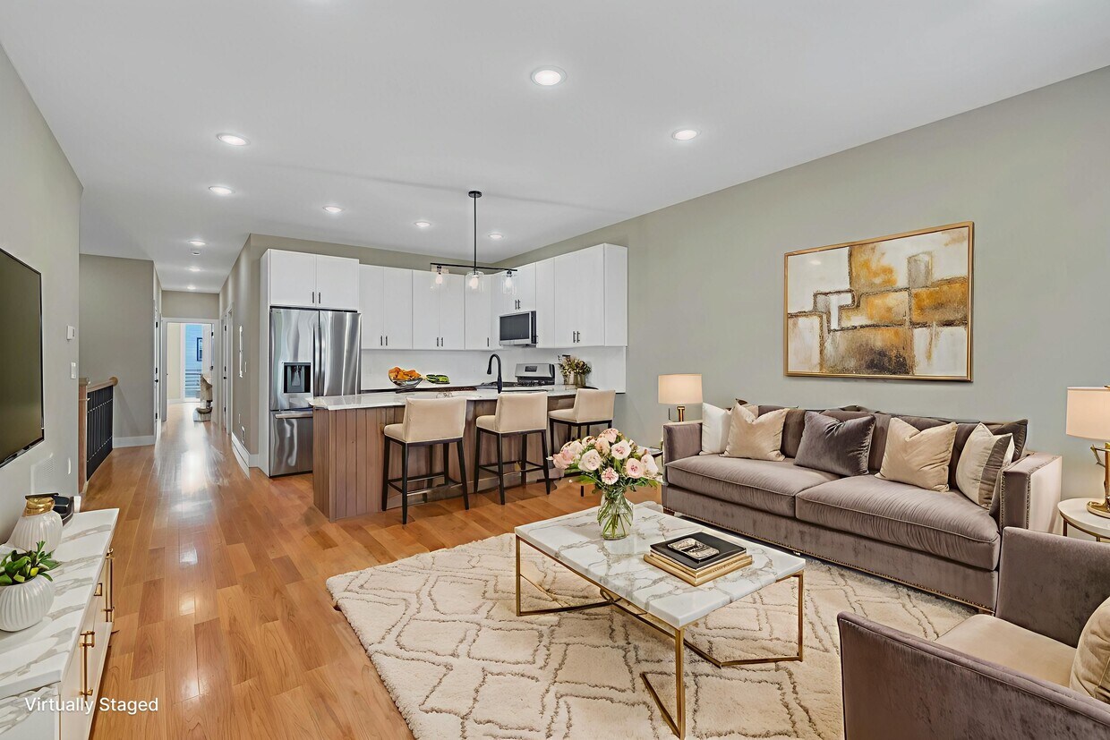 Foto principal - 275 Pearsall Ave