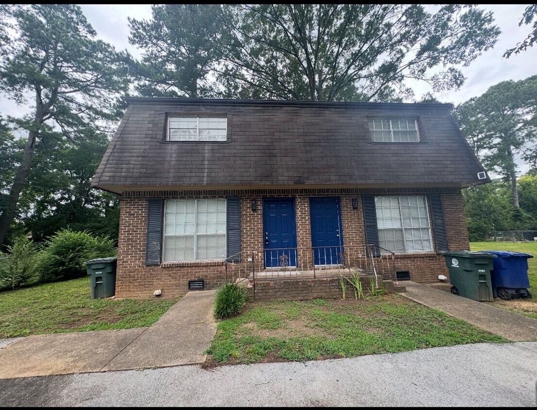 Primary Photo - 713 Woodvale Ave
