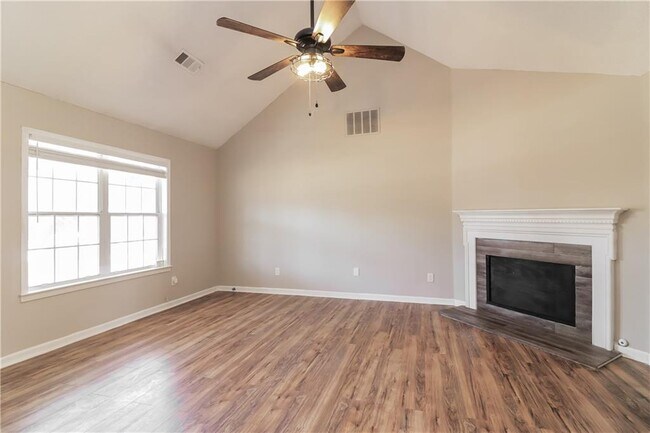 Foto del edificio - 171 Country Meadows Ct