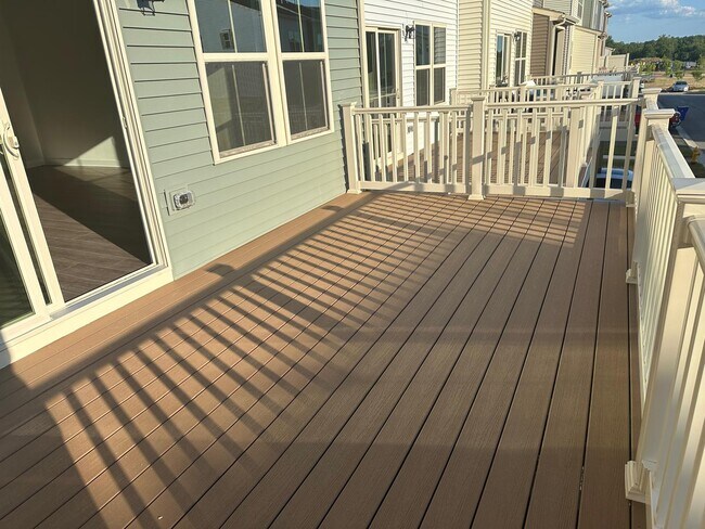 Foto del edificio - 5922 Garden Walk Dr