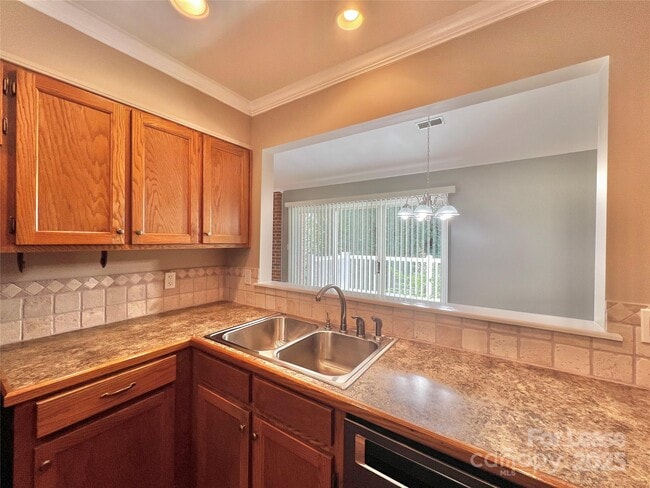 Building Photo - 9476 S Vicksburg Park Ct