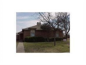 Building Photo - 1756 Carrington Dr