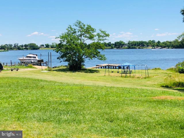 Foto del edificio - 8012 West End Dr