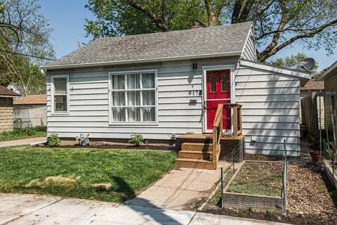 Front of house - 917 3rd St NE