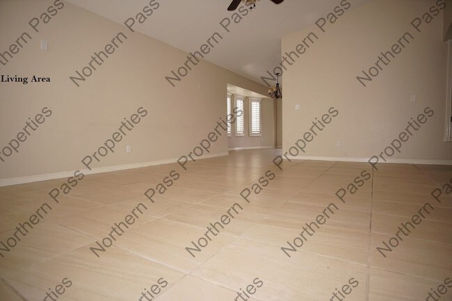 Foto del edificio - Beautiful 3 Bedroom Eastside Home