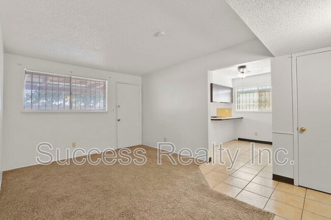 Building Photo - 5440 Viceroy Dr