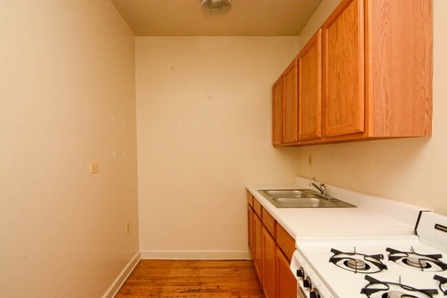 Foto del edificio - 1055 W George St