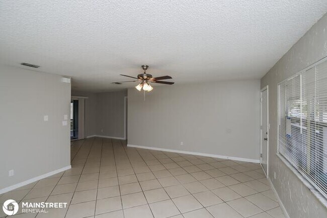 Building Photo - 850 Carnation Dr, Sebastian, FL 32958