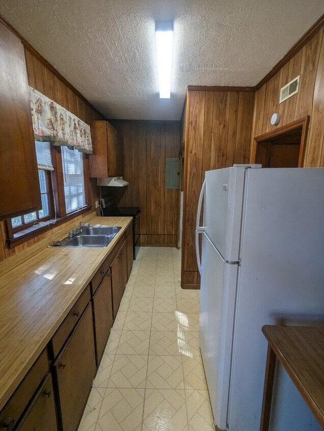 1934 Johnstone St Unit Apartment 1, Newberry, SC 29108 Apartments in