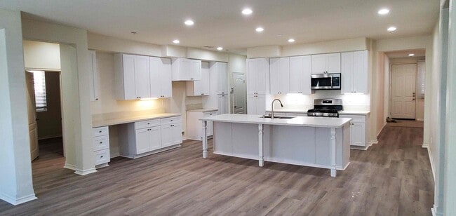 Foto del edificio - 1325 Juanita Ave