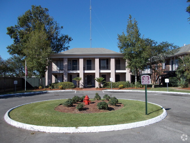 Oak Alley Apartments