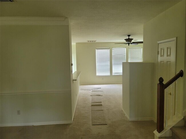 Foto del edificio - 2423 Waterwood Dr