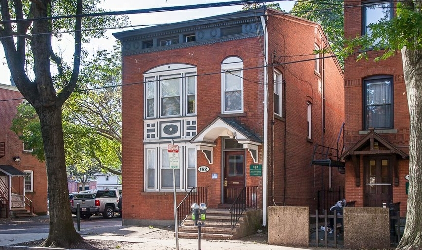 Primary Photo - 162 Park Street