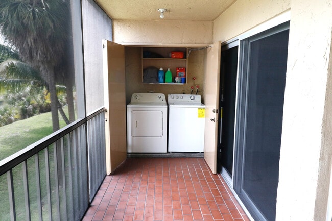 In-unit laundry - 17000 NW 67th Ave