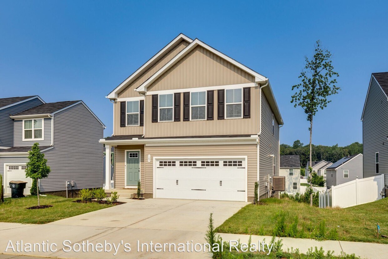 4 br, 2.5 bath House 107 Lorraine Drive House Rental in