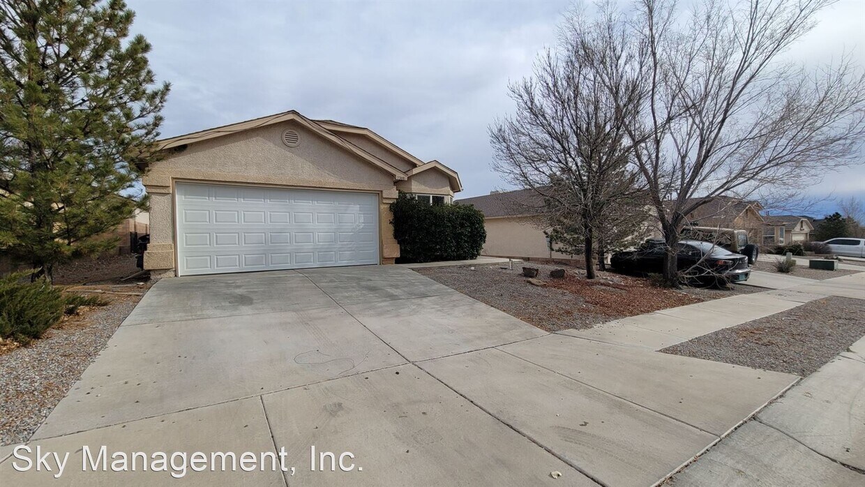 2308 Iron Gate Trail SW, Albuquerque, NM 87121 House Rental in