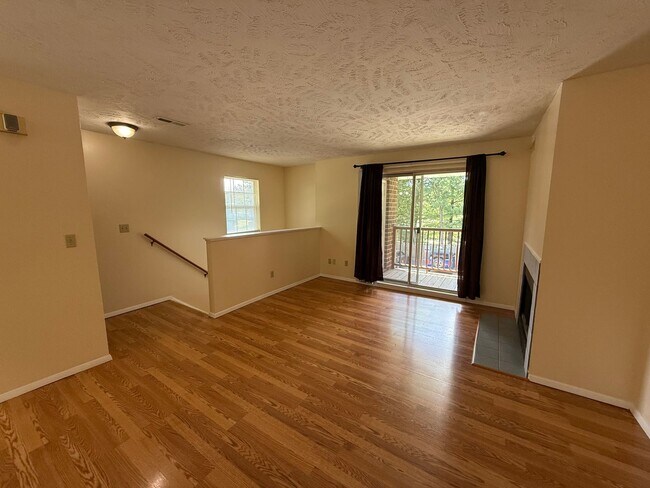 Foto del edificio - 2 Bedroom, 2 Bath Broadview Heights