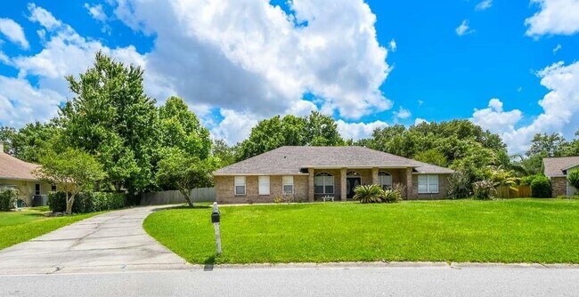Foto del edificio - 2396 Nightingale Ln
