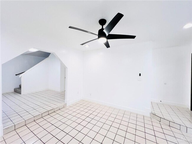 Building Photo - 15 Tierra Linda Cir W